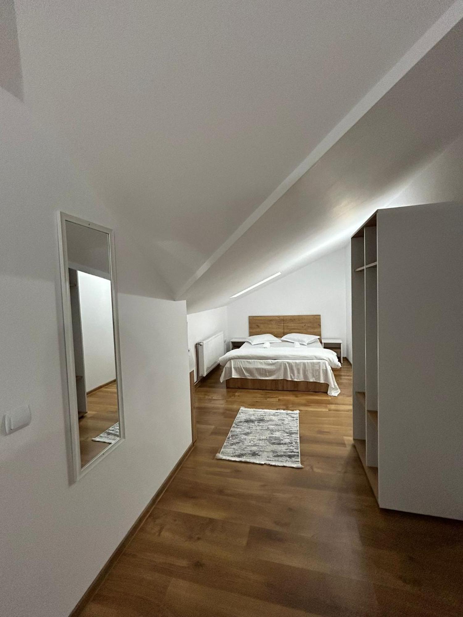 Complex Zeus Hotel Leresti Room photo