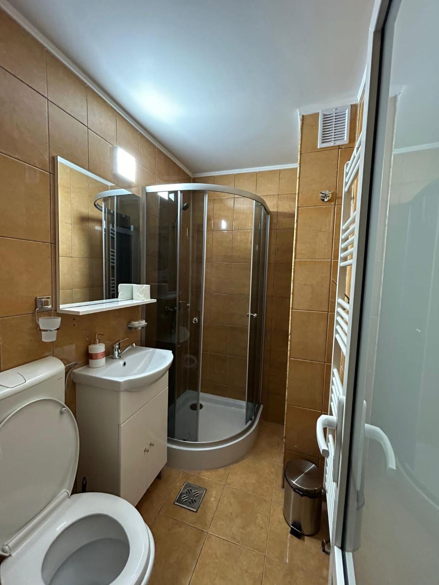 Complex Zeus Hotel Leresti Room photo